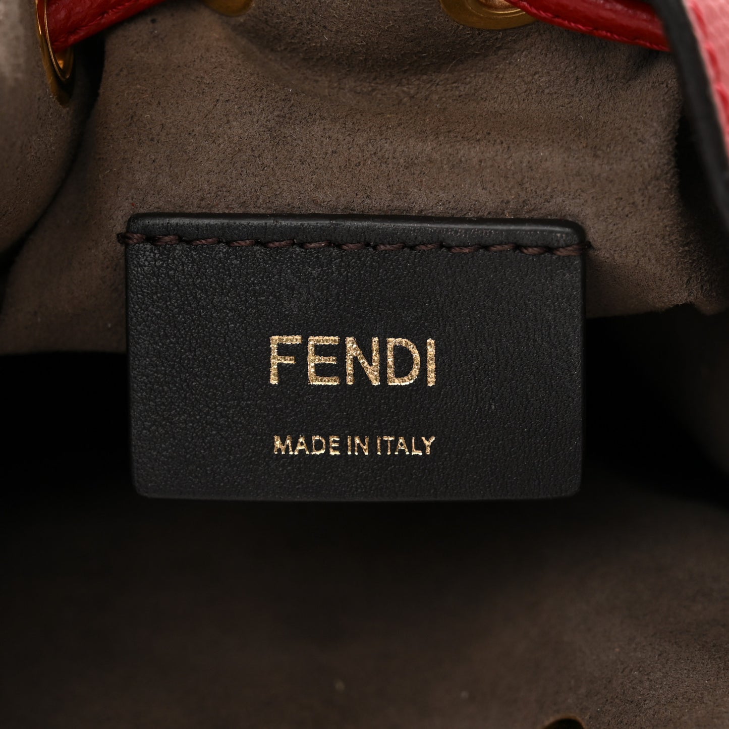 Vitello Cruise F is Fendi Mini Mon Tresor Bucket Bag Fragola