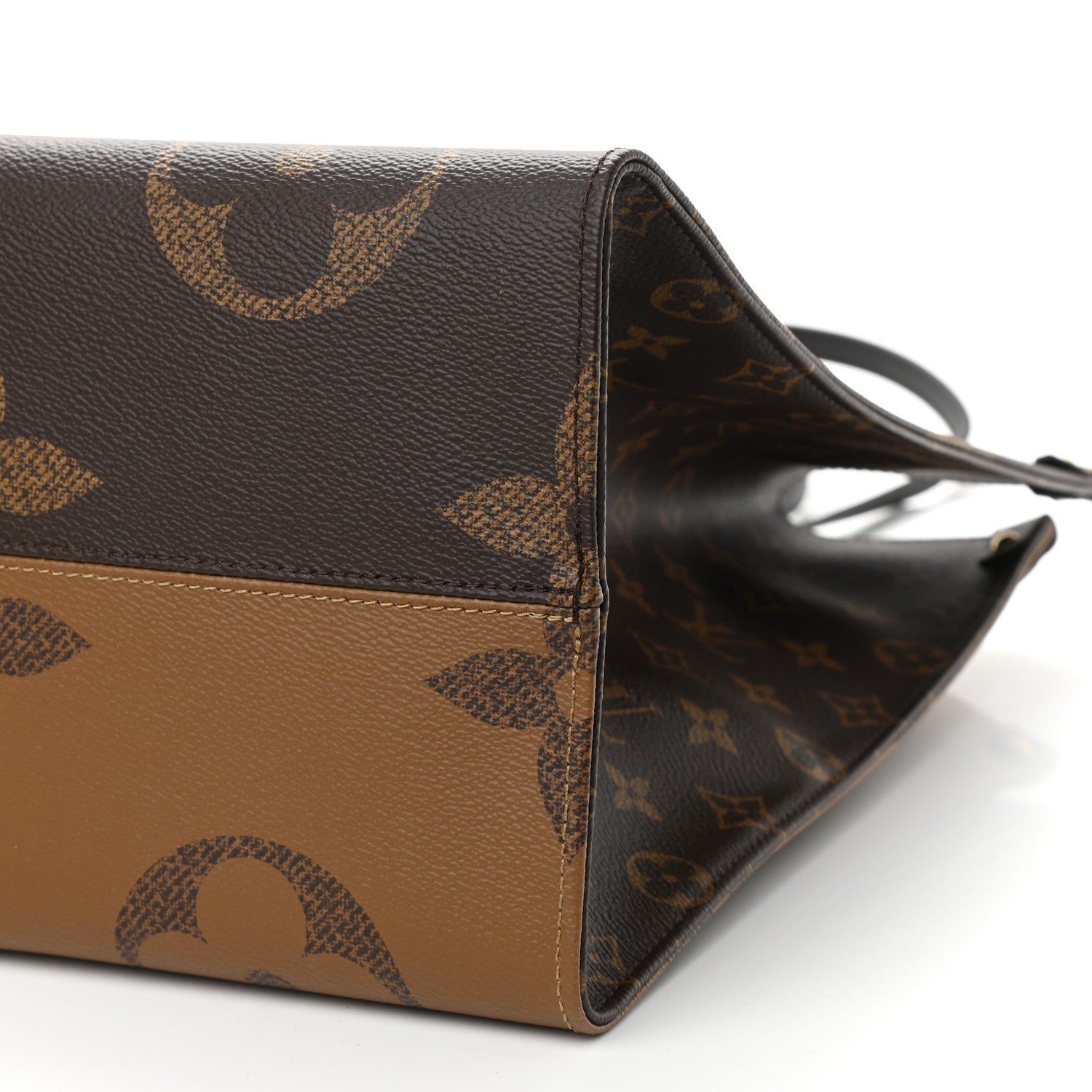 Louis Vuitton Reverse Monogram Giant Onthego GM 9 of 9