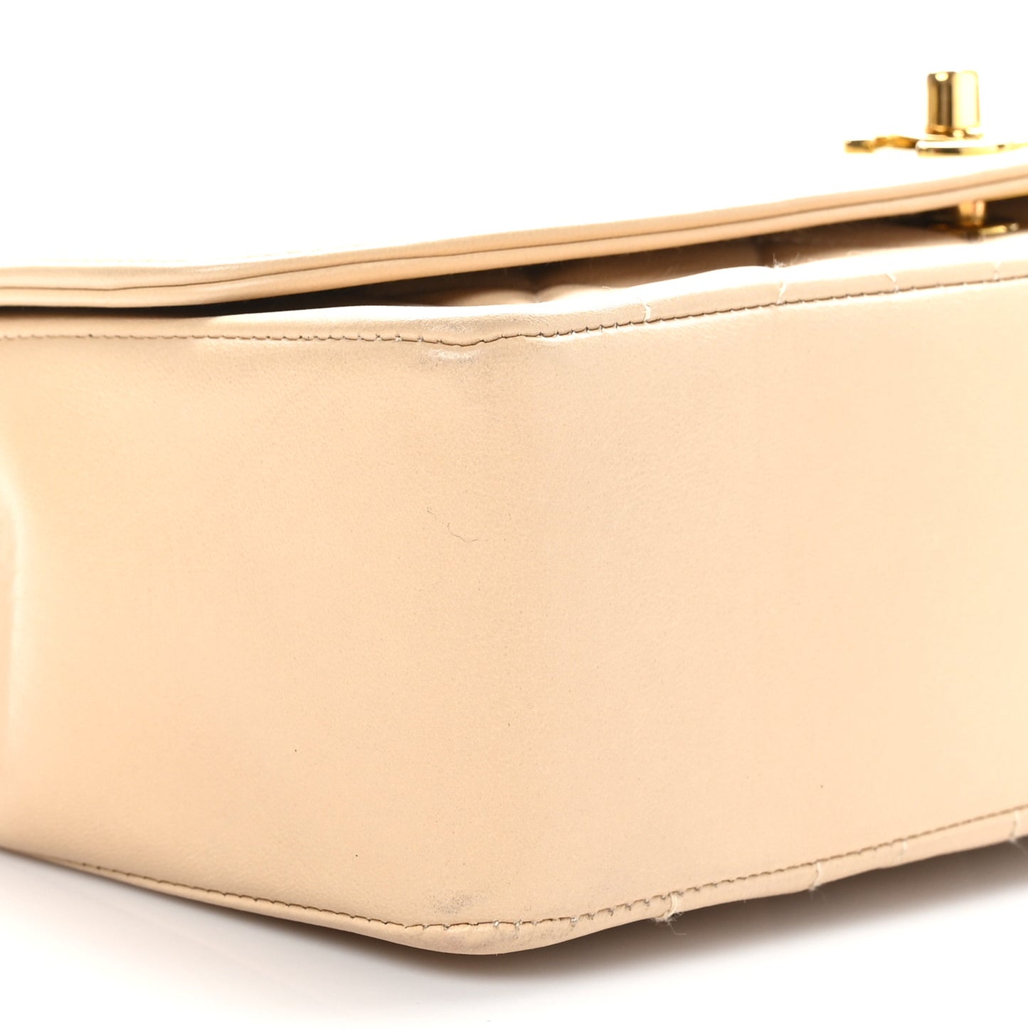 Lambskin Quilted Medium Single Flap Beige