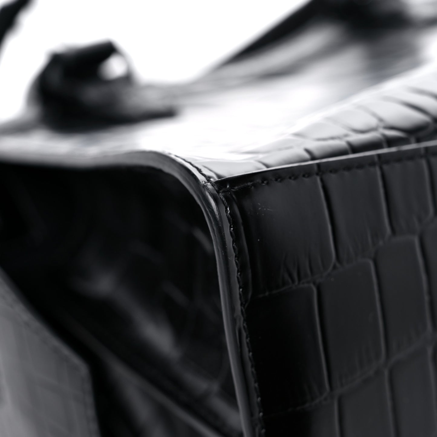 Semi Shiny Calfskin Crocodile Embossed Neo Classic Black Hardware S City Black