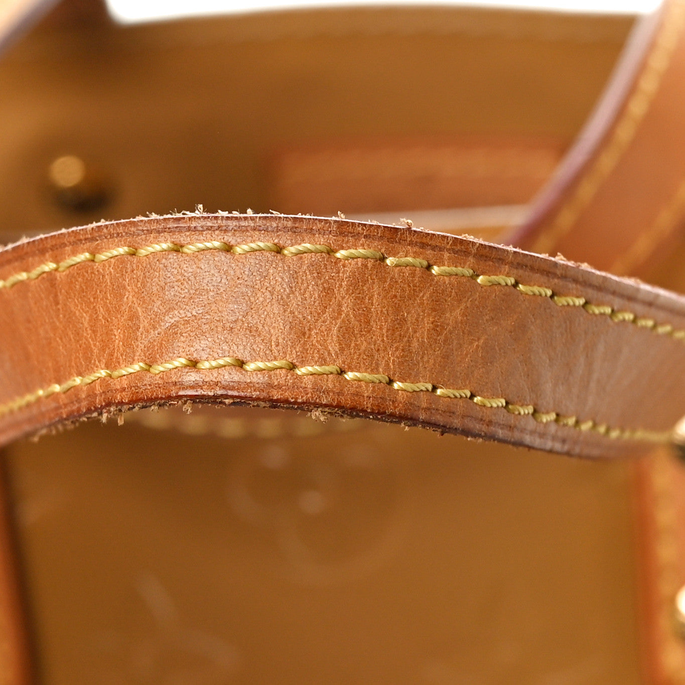 Vernis Reade PM Beige