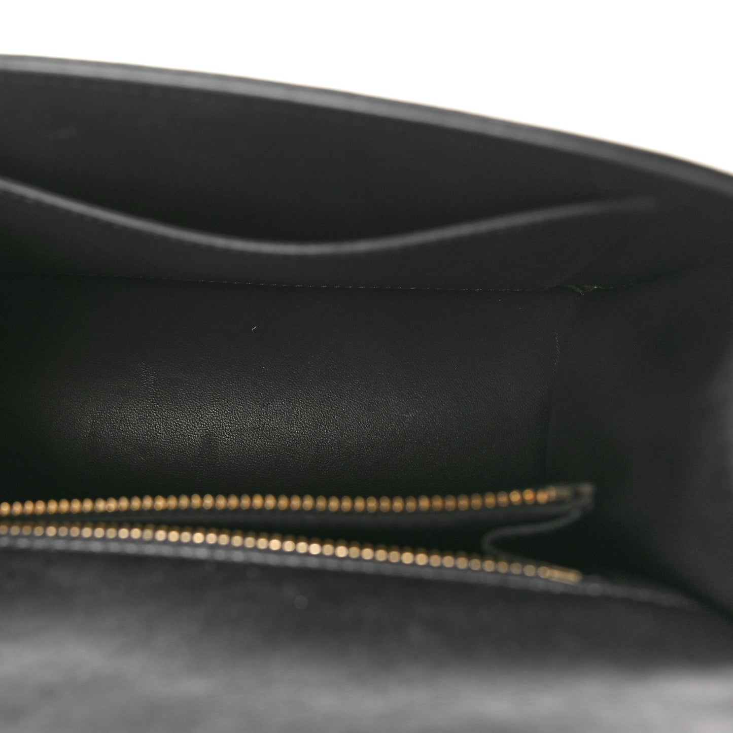 Glossy Calfskin Shagreen Badge Diorama Club Bag Black