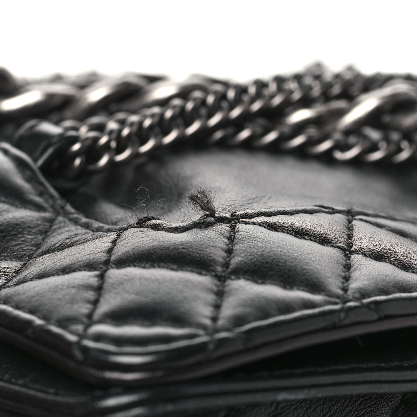 Calfskin Enchained XL Boy Flap Black
