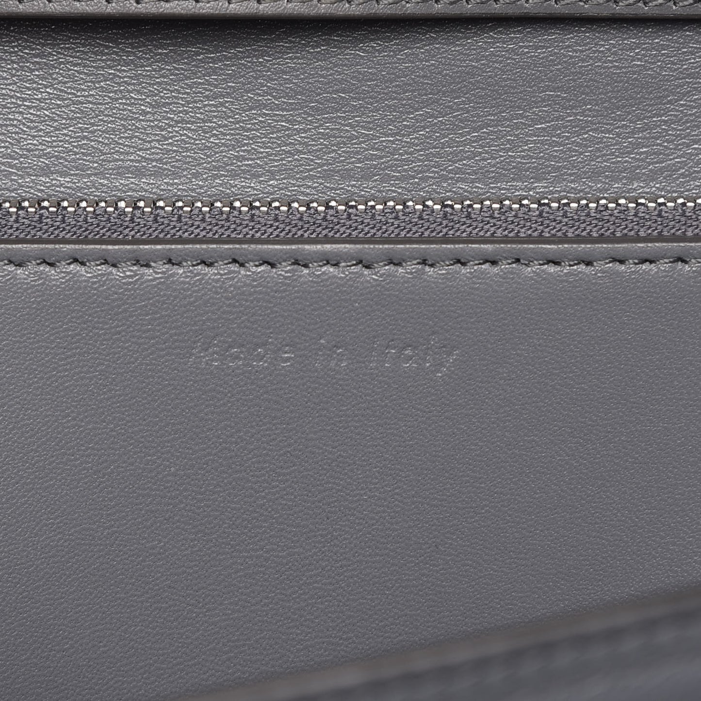 Box Calfskin Medium Classic Box Flap Bag Kohl