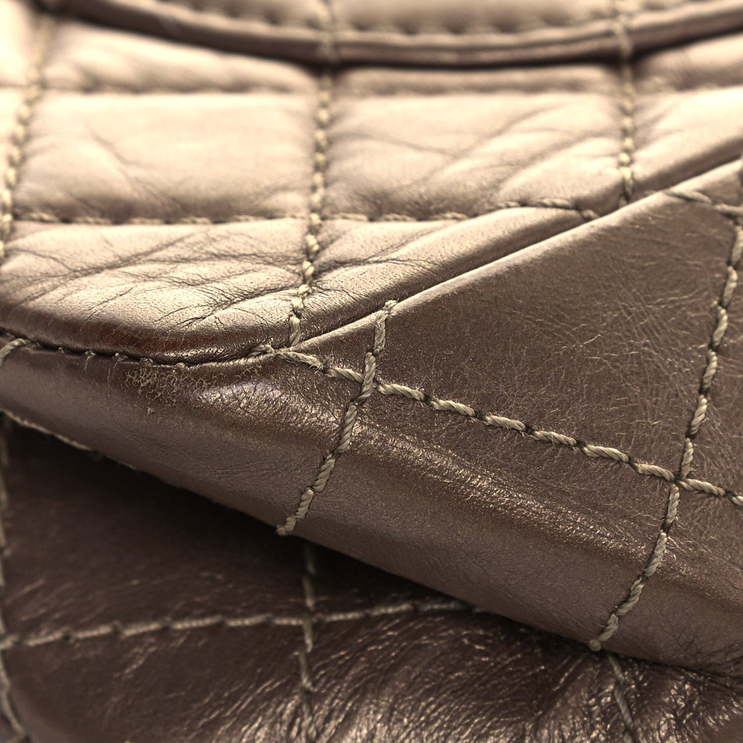 Chanel Metallic Aged Calfskin Quilted 2.55 Reissue 225 Flap Dark Gold 5 of 17