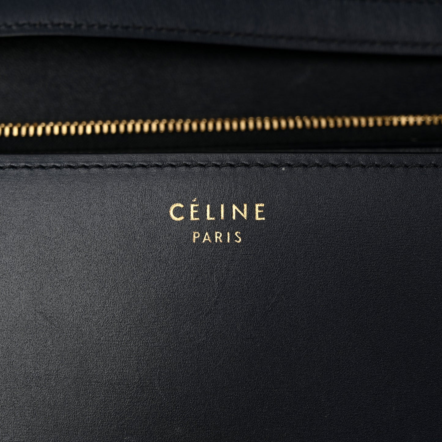 Box Calfskin Medium Classic Box Flap Bag Navy