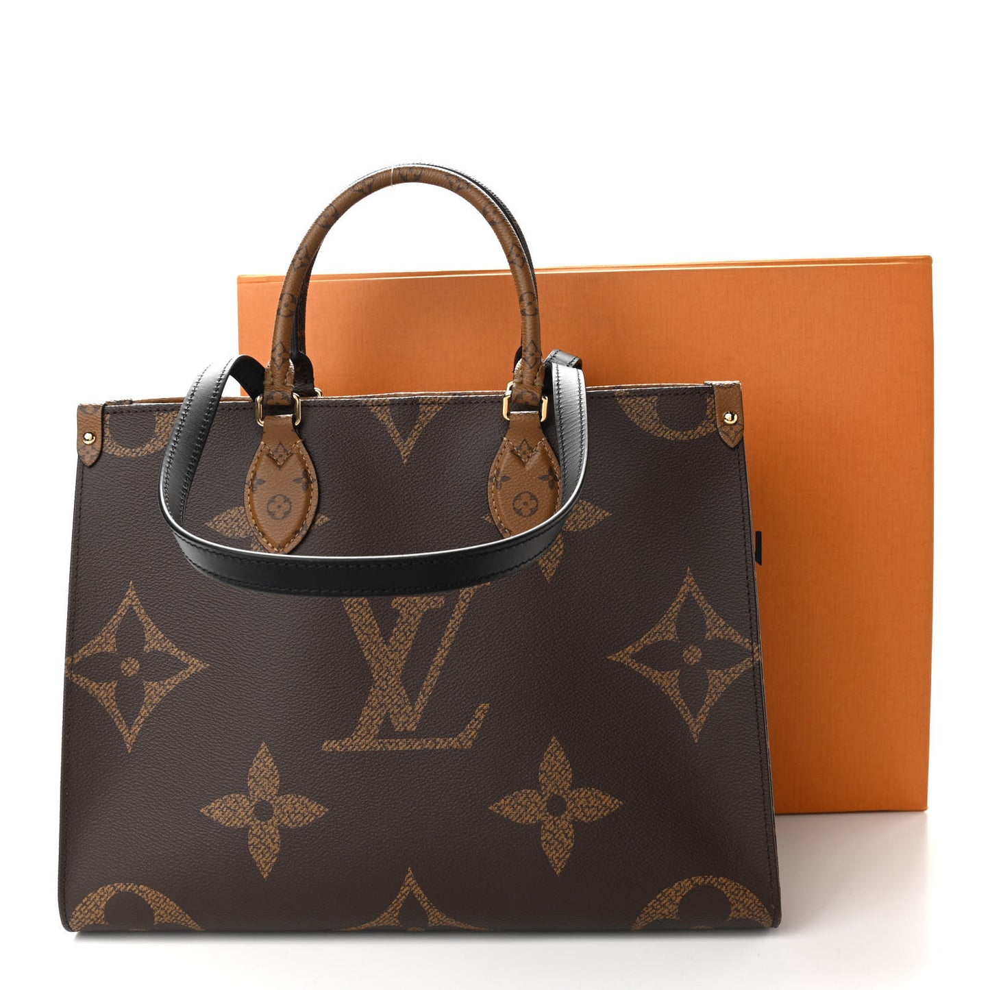 Reverse Monogram Giant Onthego MM