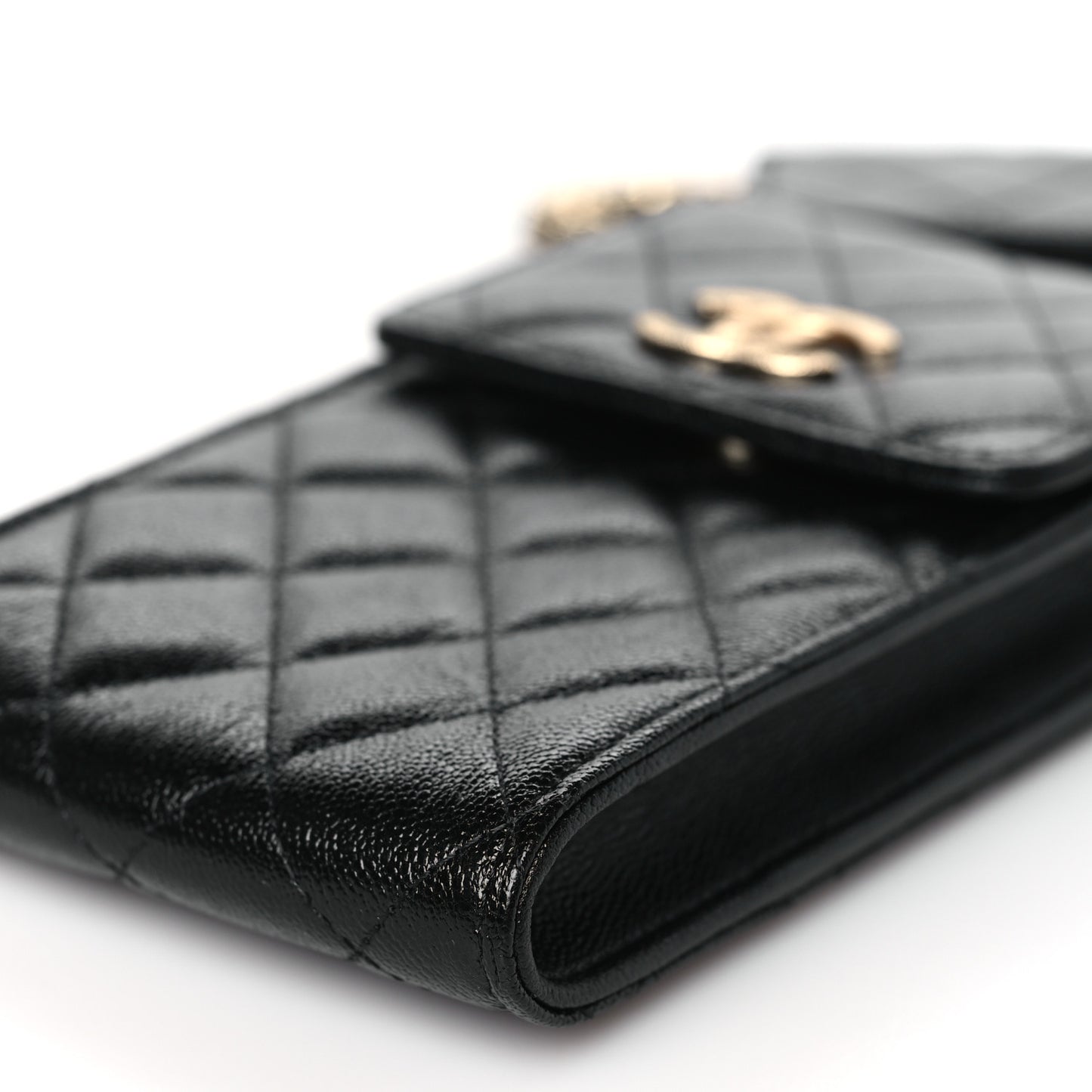 Caviar Quilted CC Airpods Pro and Phone Case With Chain Black
