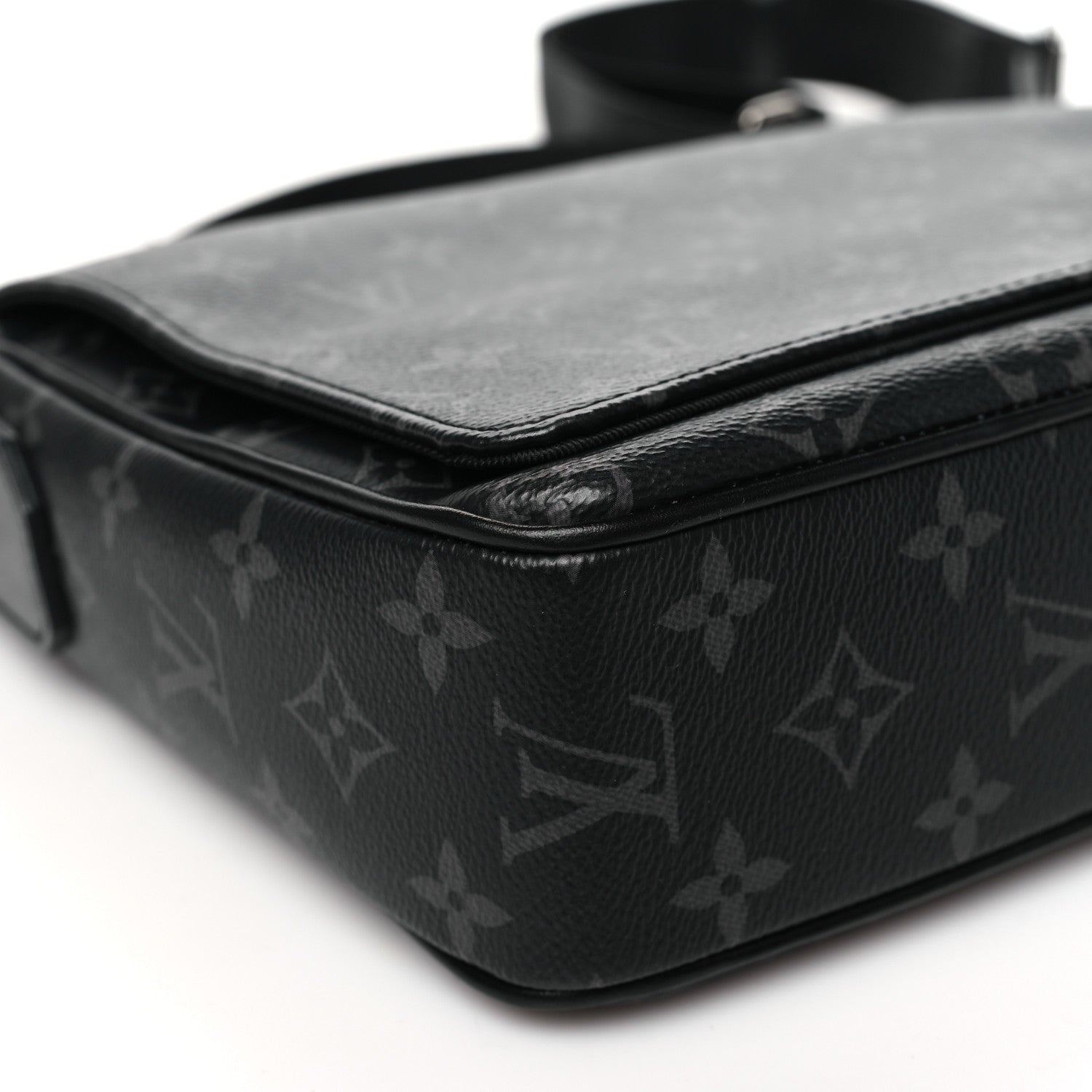 Louis Vuitton Monogram Eclipse District PM NM 8 of 9