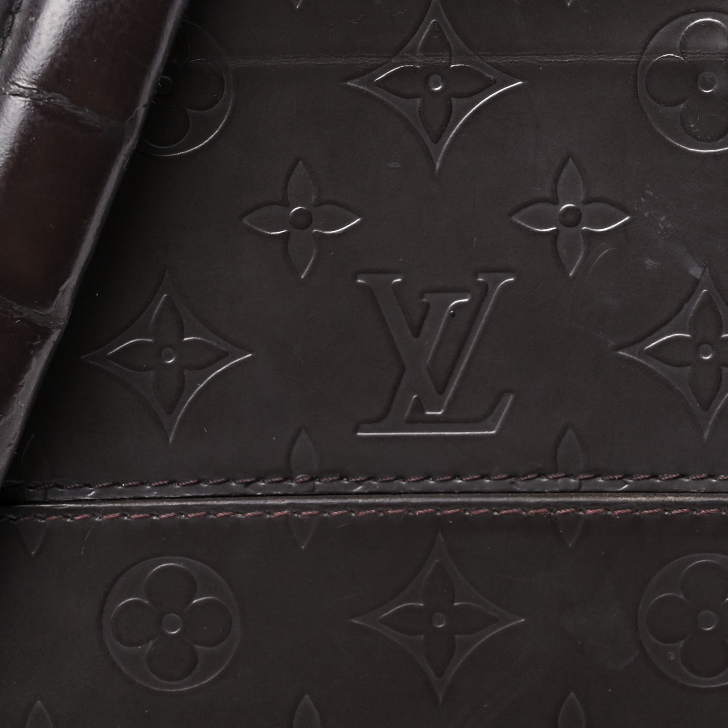Monogram Glace Bobby Cafe