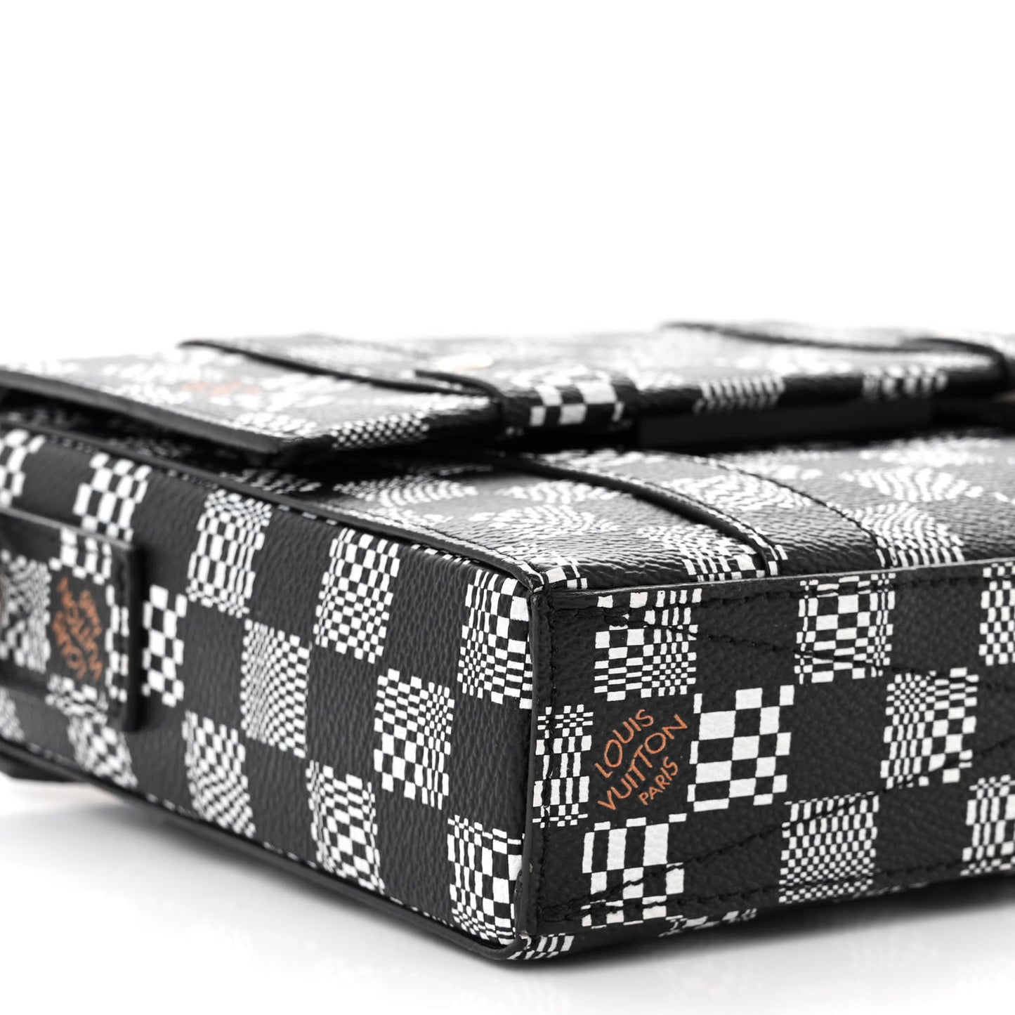 Damier Distorted Flap Soft Trunk Messenger