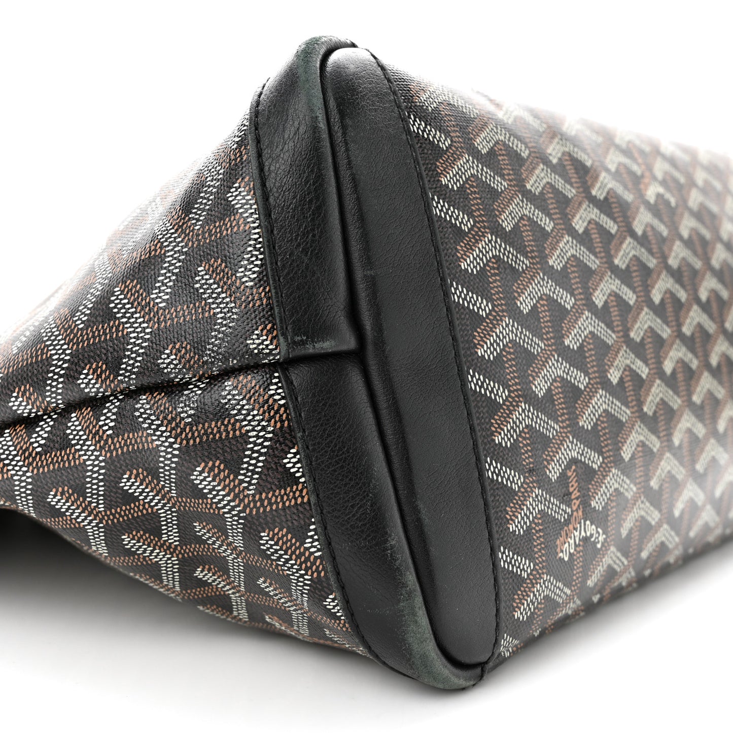 Goyardine Artois MM Black