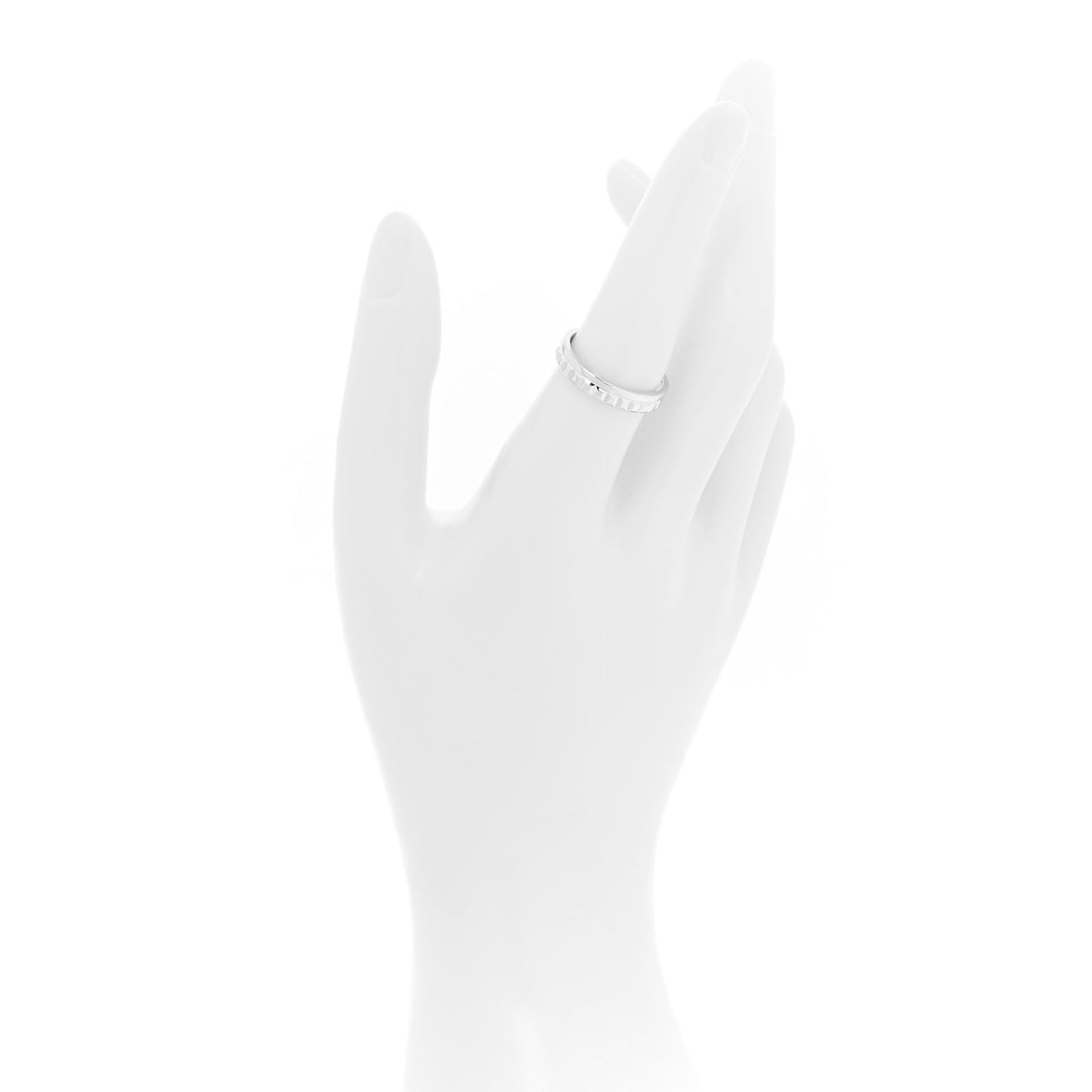 18K White Gold Quatre Radiant Wedding Band Ring 56 7.5