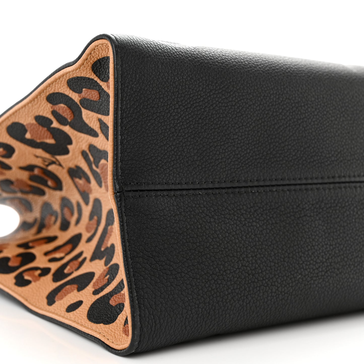 Empreinte Monogram Giant Wild At Heart Onthego MM Black