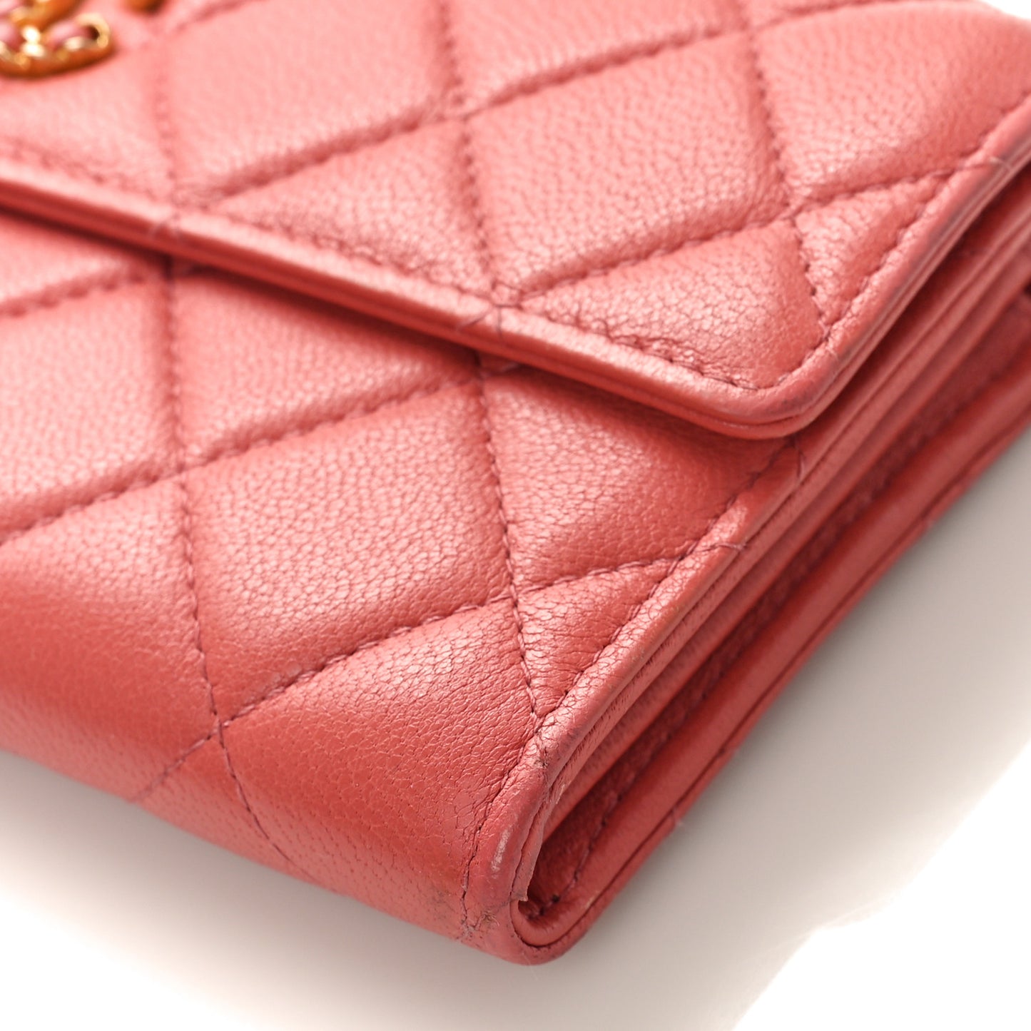 Lambskin Quilted Medium Chanel 19 Flap Wallet Pink