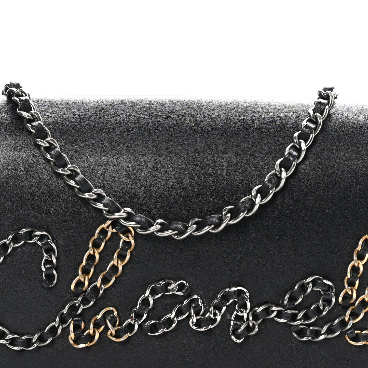 Calfskin Chain 20s Signe Wallet on Chain WOC Black