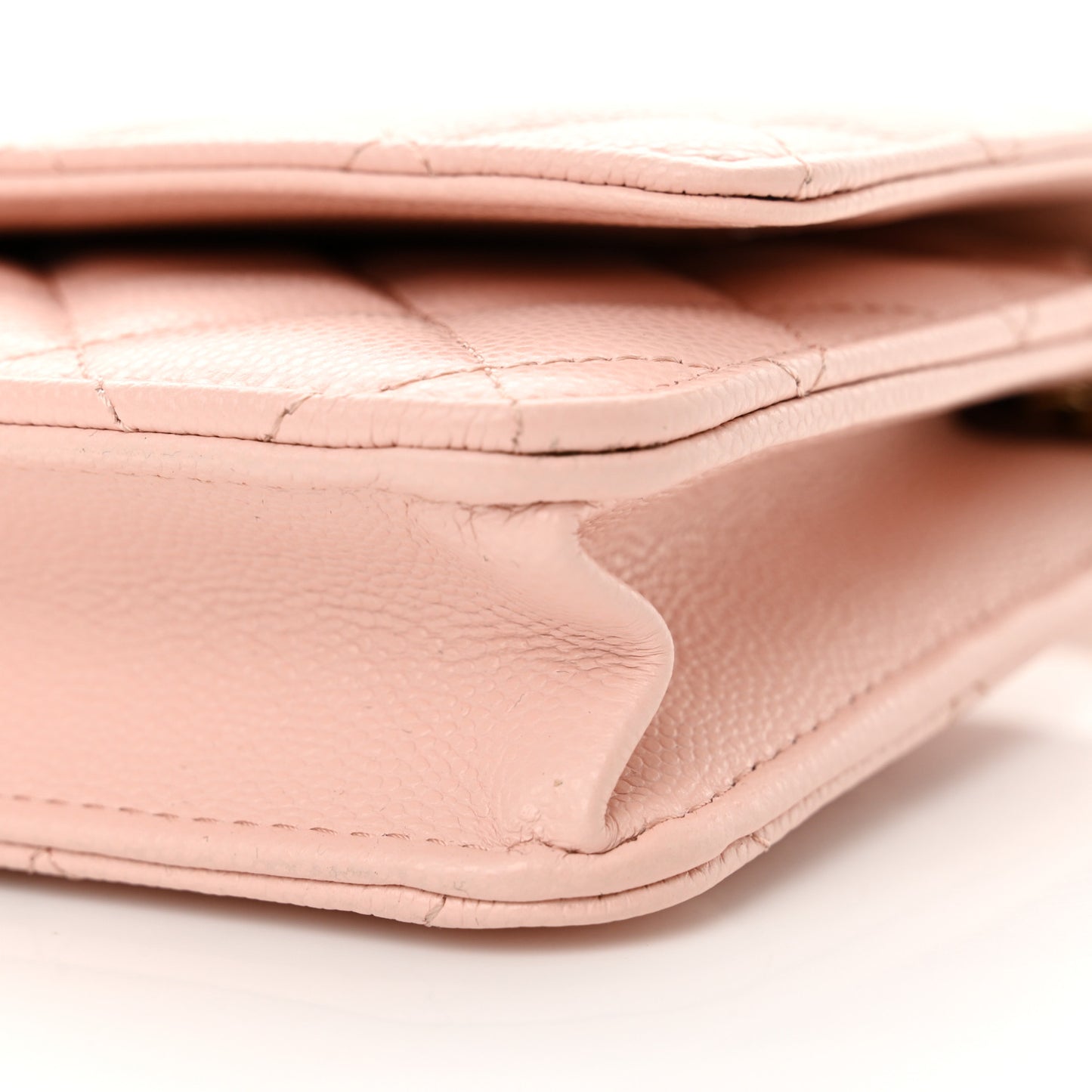 Caviar Quilted Wallet on Chain WOC Light Pink