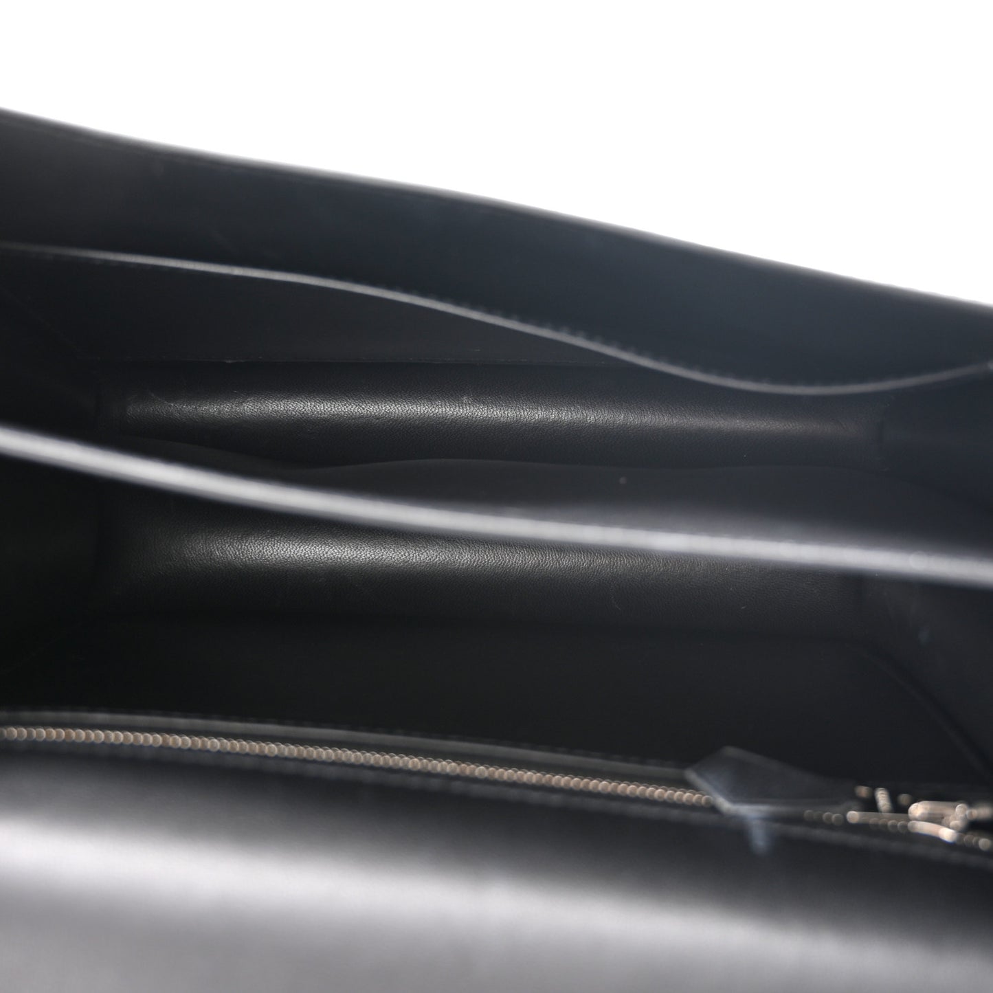 Madame Calfskin Lizard Constance 24 Black Ombre