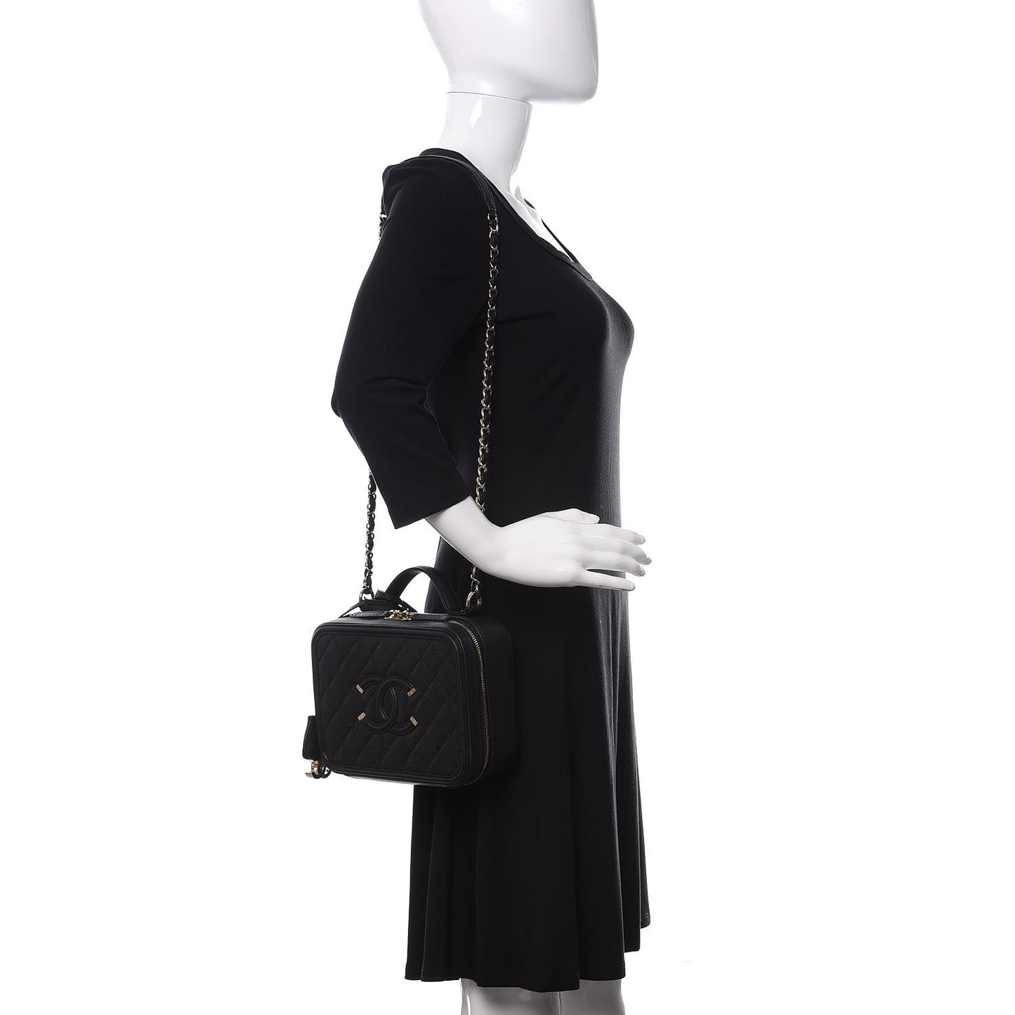 Caviar Quilted Medium CC Filigree Vanity Case Black