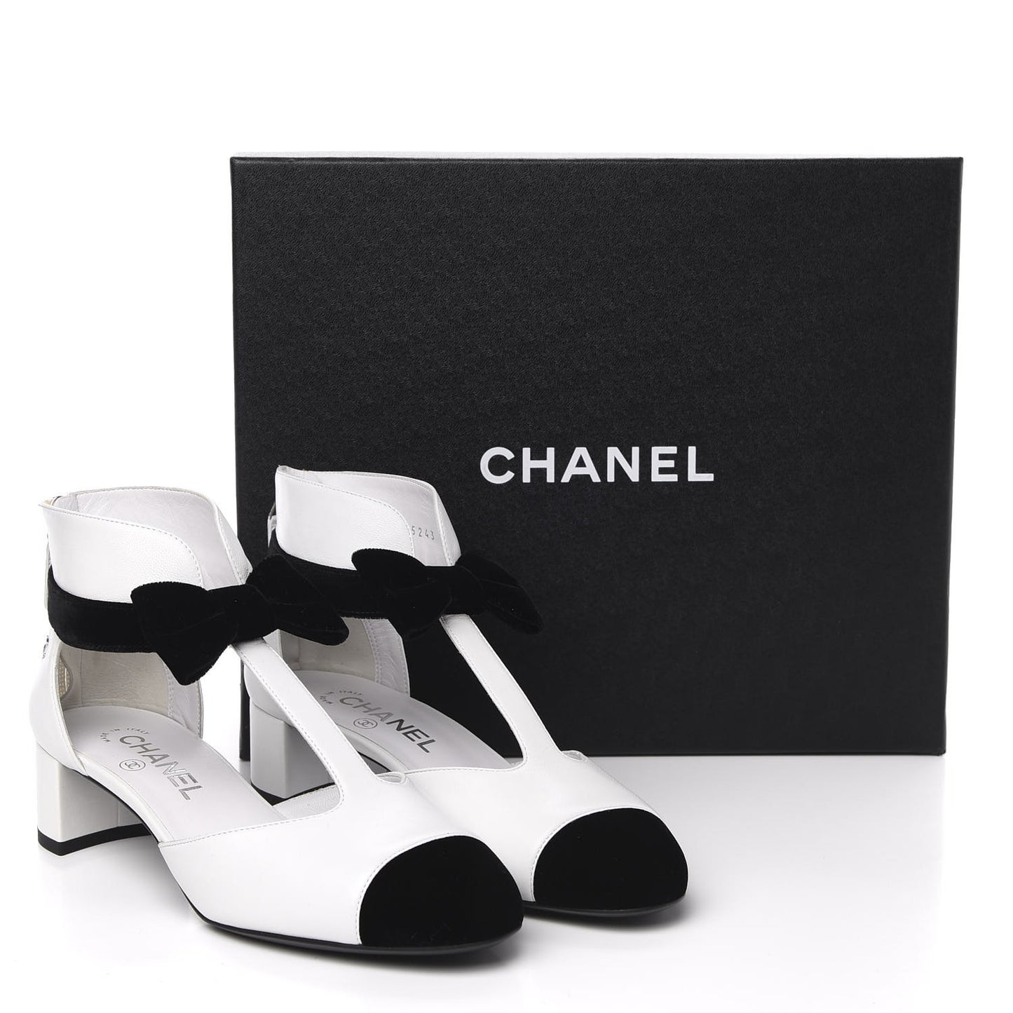 Goatskin Velvet Cap Toe CC Bow Cut Out Ankle Boots 37.5 White Black