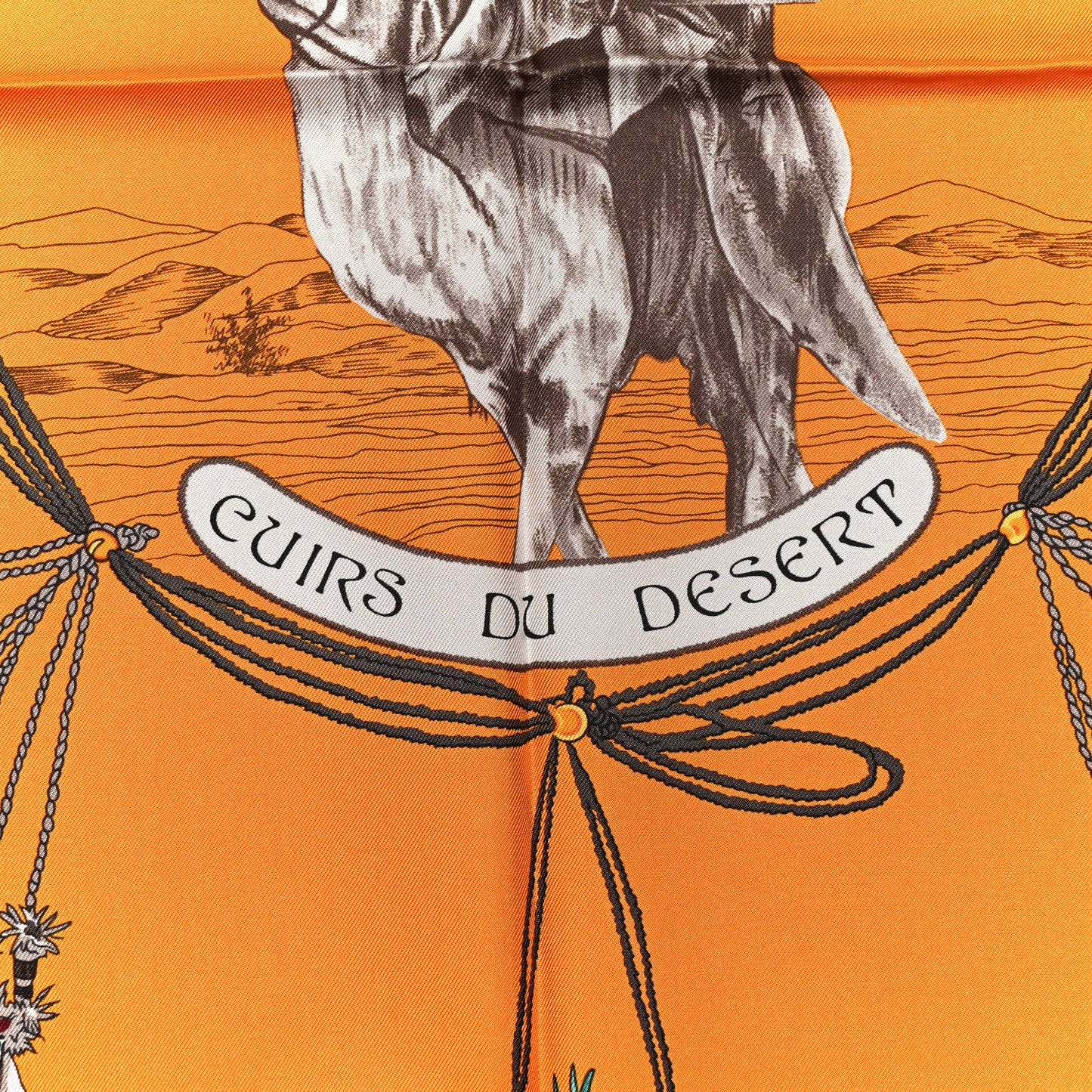 Silk Cuirs Du Desert Scarf 90