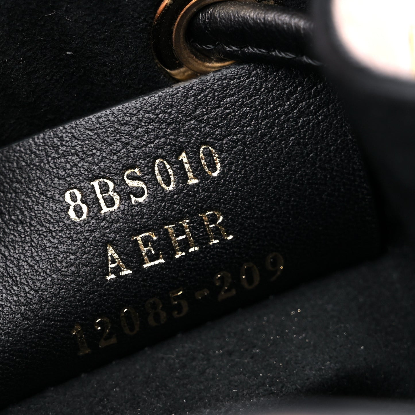 Vitello Fluffy Grace F is Fendi Logo Embossed Mini Mon Tresor Bucket Bag Rosa Quarzo Black