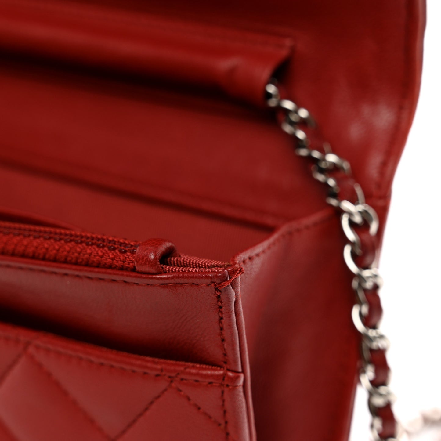 Lambskin Quilted Wallet On Chain WOC Red