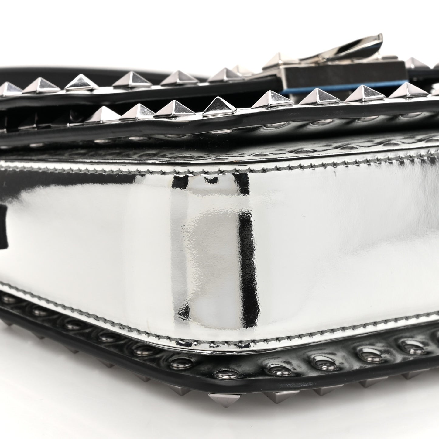 Mirror Calfskin Small Rockstud23 Shoulder Bag Silver