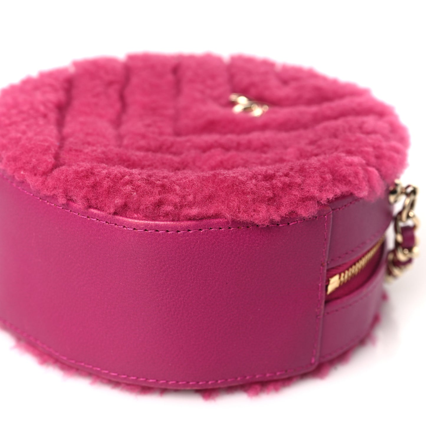 Shearling Chevron Quilted Round Clutch With Chain Pink