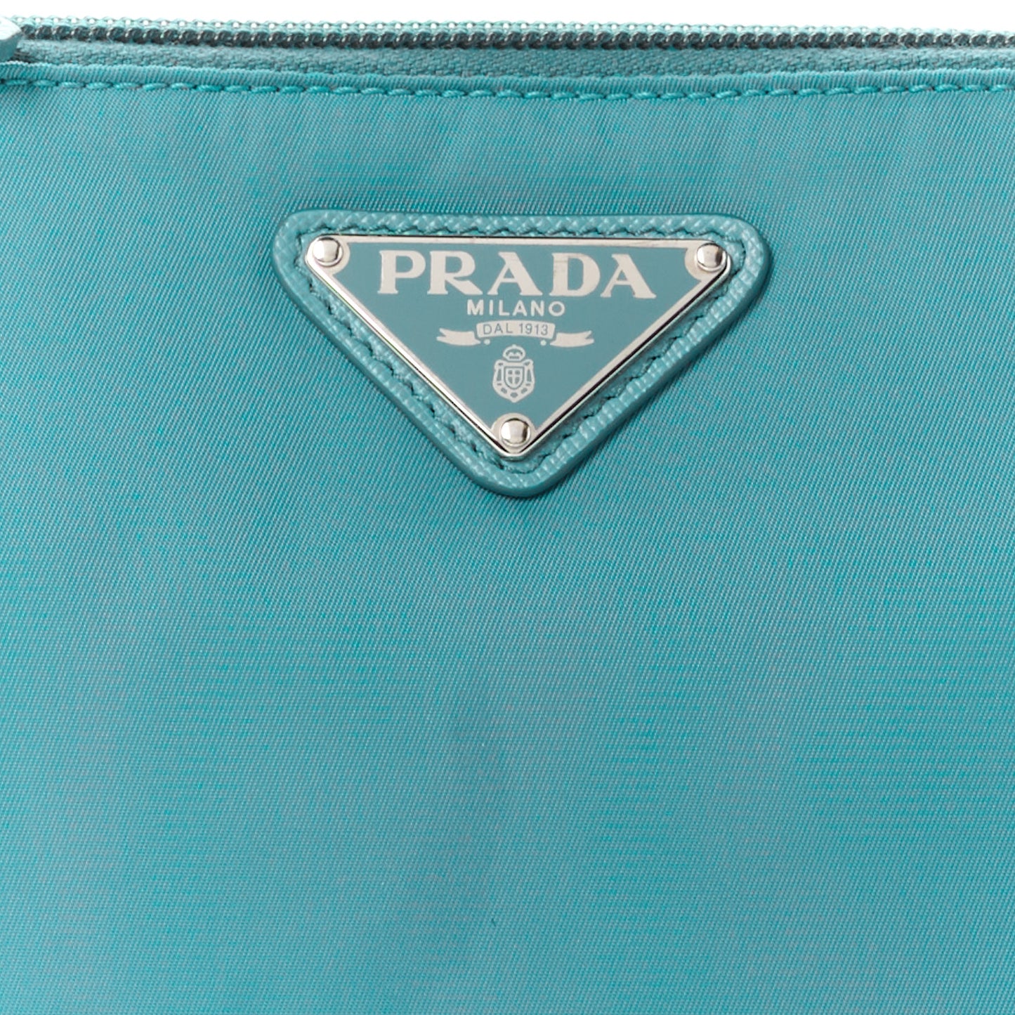 Tessuto Nylon Saffiano Wristlet Turchese