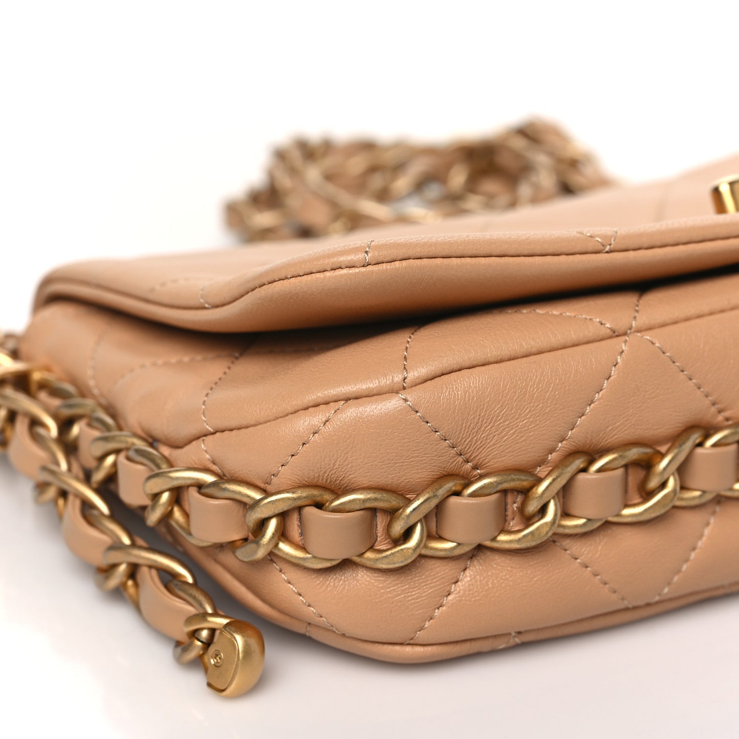 Shiny Lambskin Quilted Chain Around Flap Bag Beige