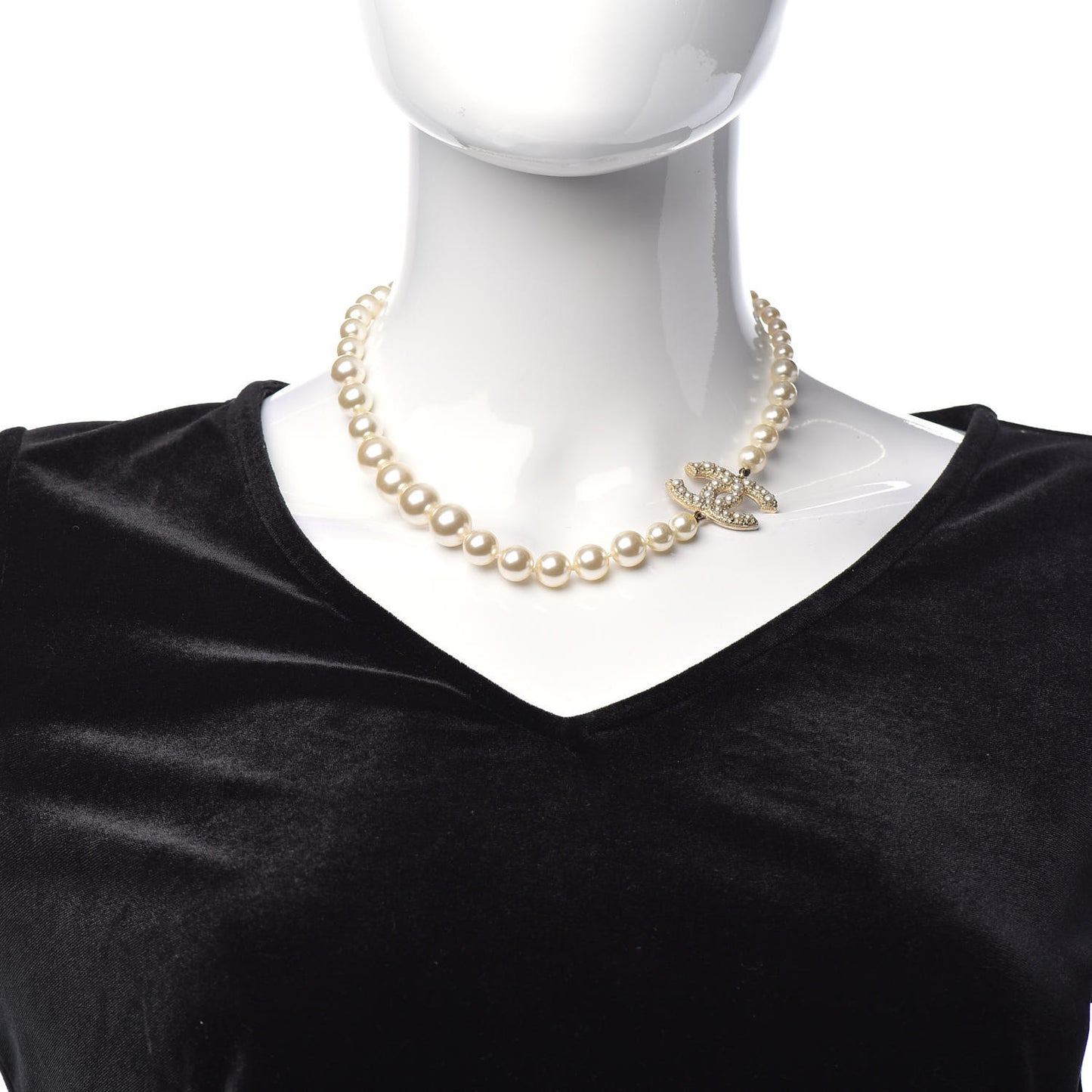 Graduated Pearl CC Short Necklace Gold