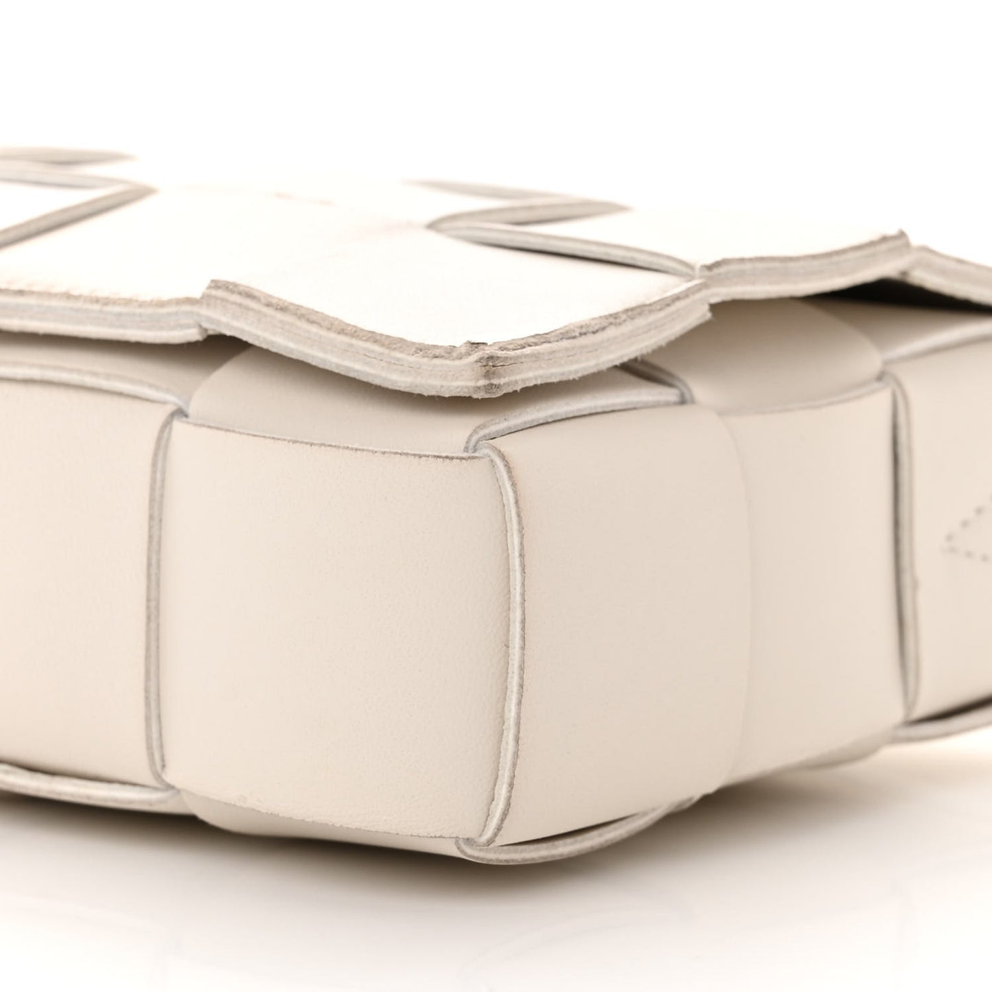 Lambskin Maxi Intrecciato Small Cassette Crossbody Bag White
