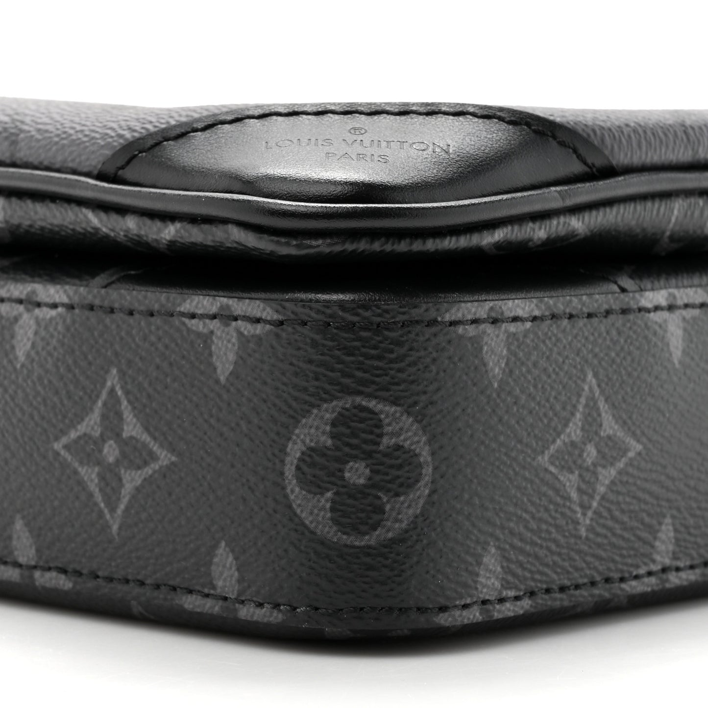 Reverse Monogram Eclipse Trio Messenger