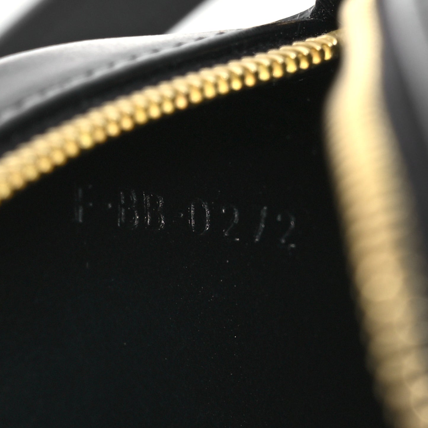 Smooth Calfskin Cuir Triomphe Oval Bag Black