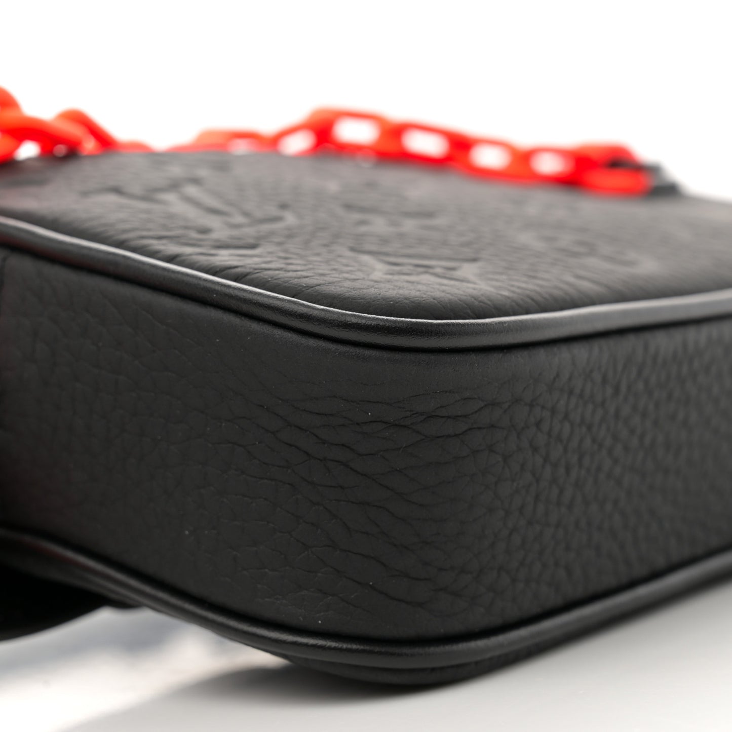 Taurillon Monogram Uniformes Solar Ray Soft Pochette Volga Belt Bag Black