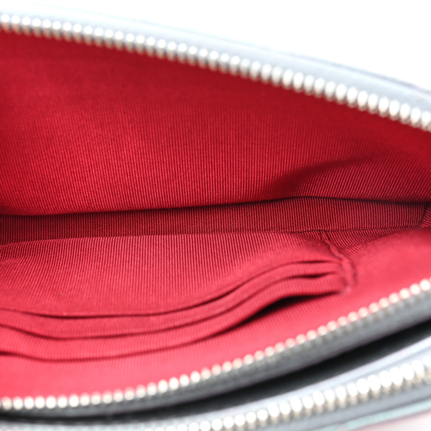 Iridescent Lambskin Calfskin Quilted Small Gabrielle Clutch With Chain Light Purple