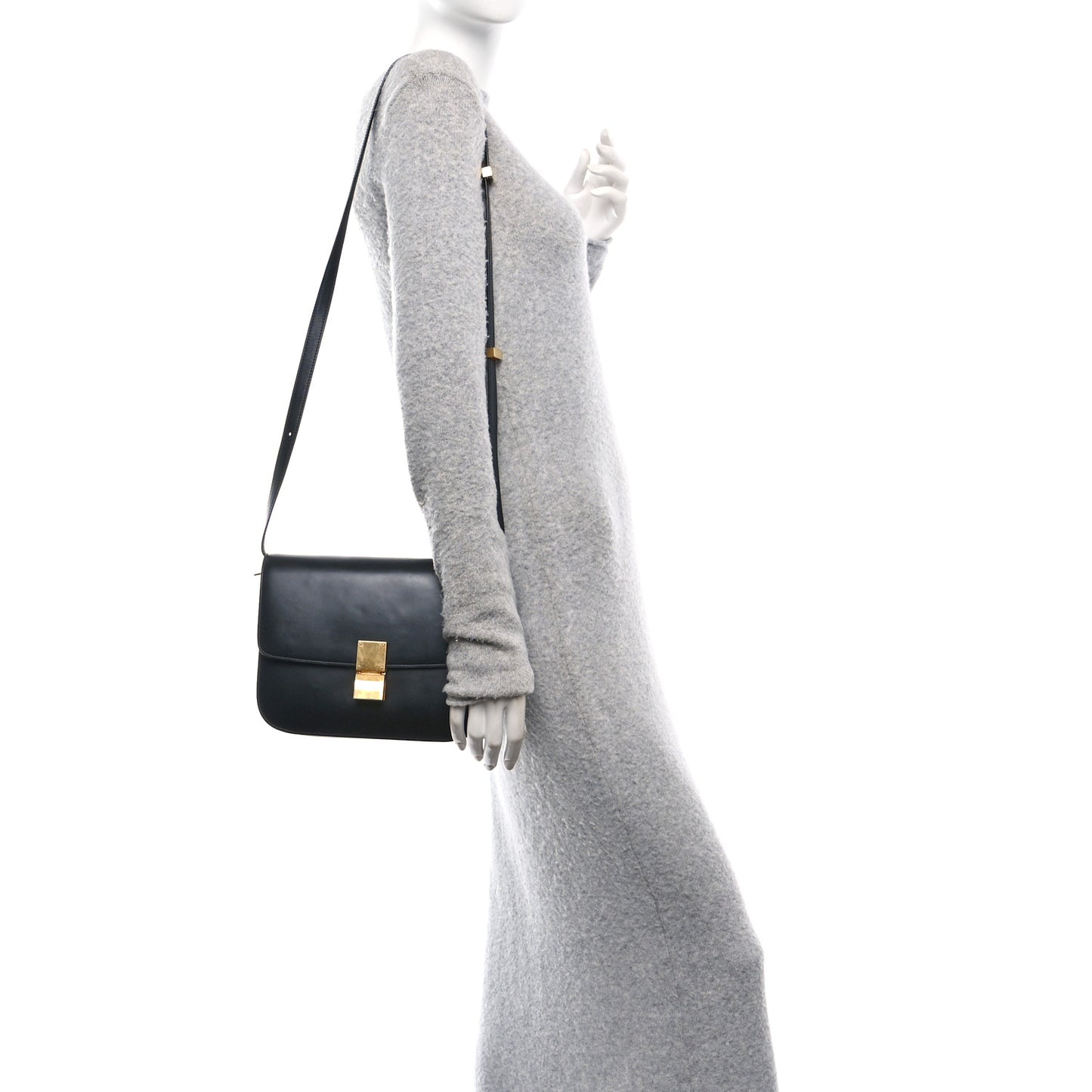 Box Calfskin Medium Classic Box Flap Bag Black