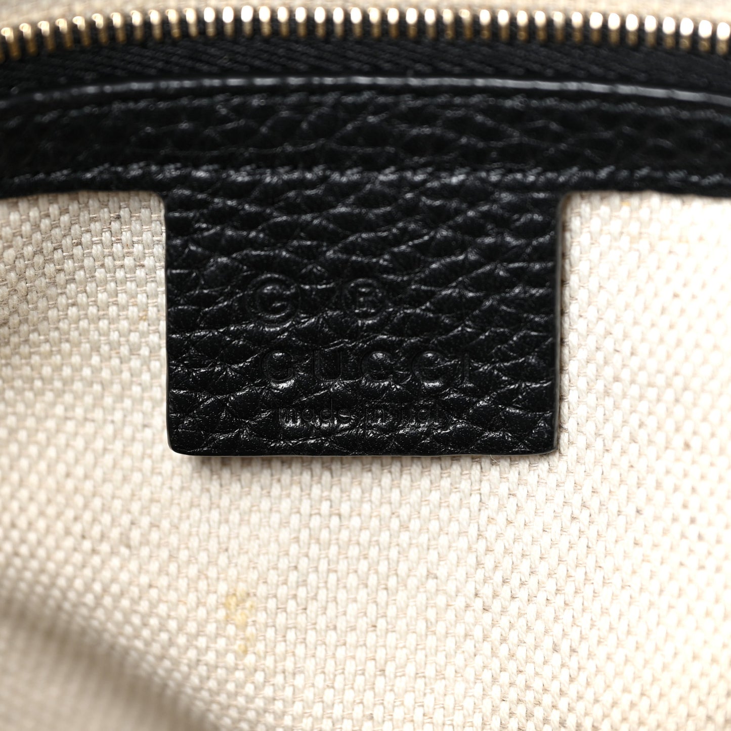 Pebbled Calfskin Large Soho Hobo Black