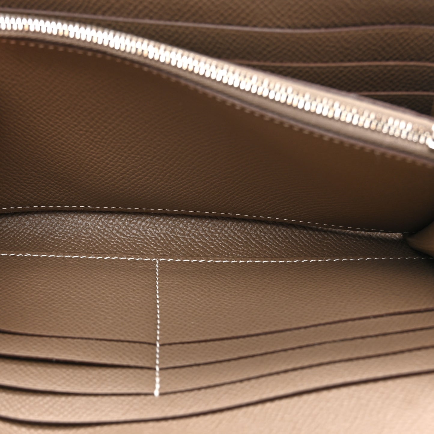 Epsom Kelly Longue Wallet Etoupe