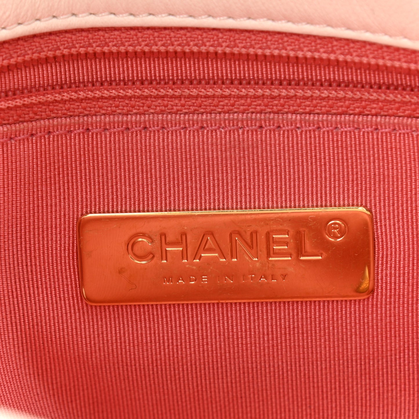 Lambskin Quilted Medium Chanel 19 Flap White