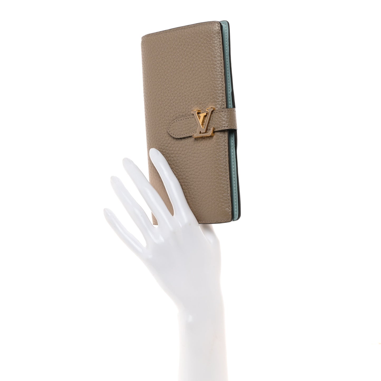 Taurillon LV Vertical Capucines Wallet Galet Aquamarine