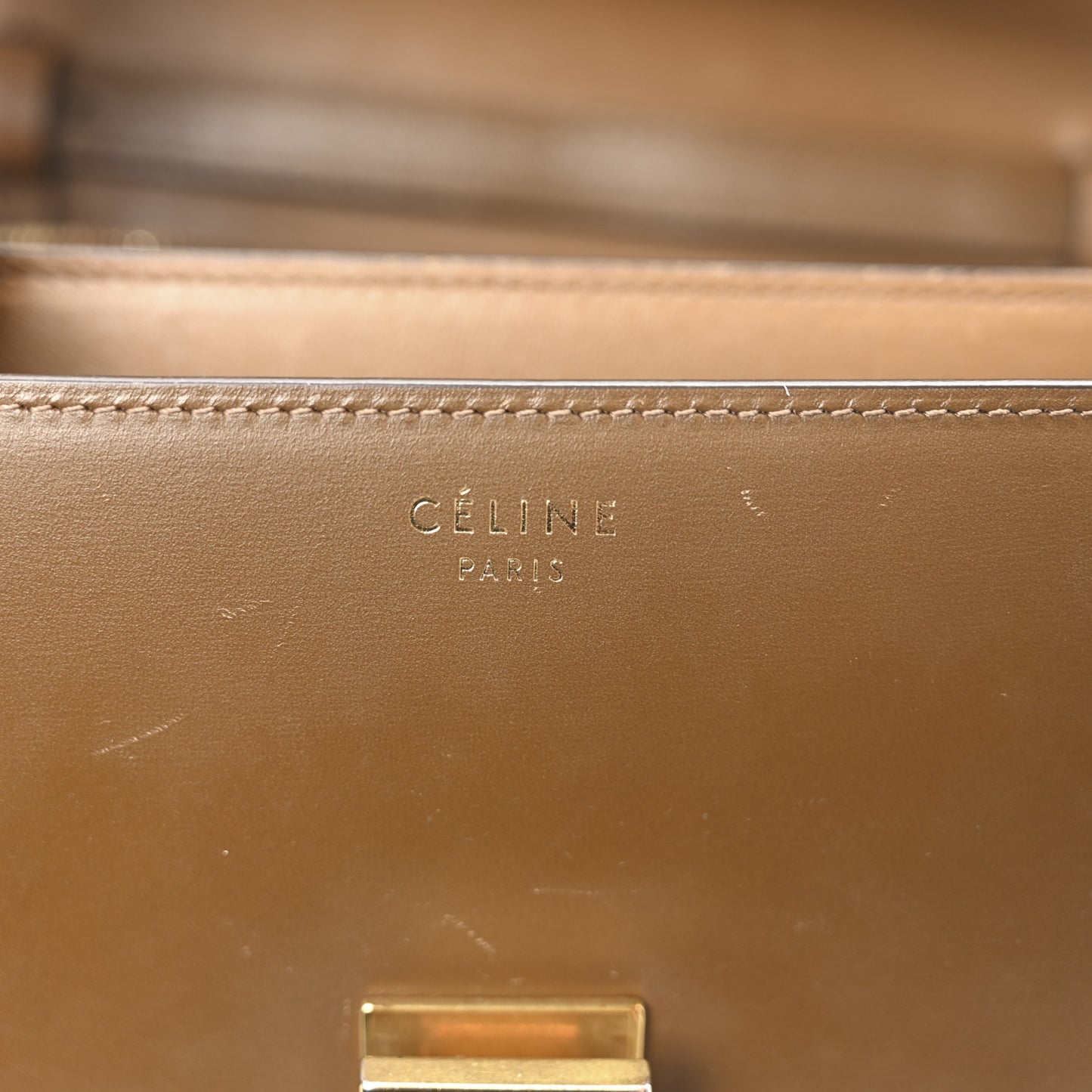 Smooth Calfskin Medium Classic Box Flap Bag Camel