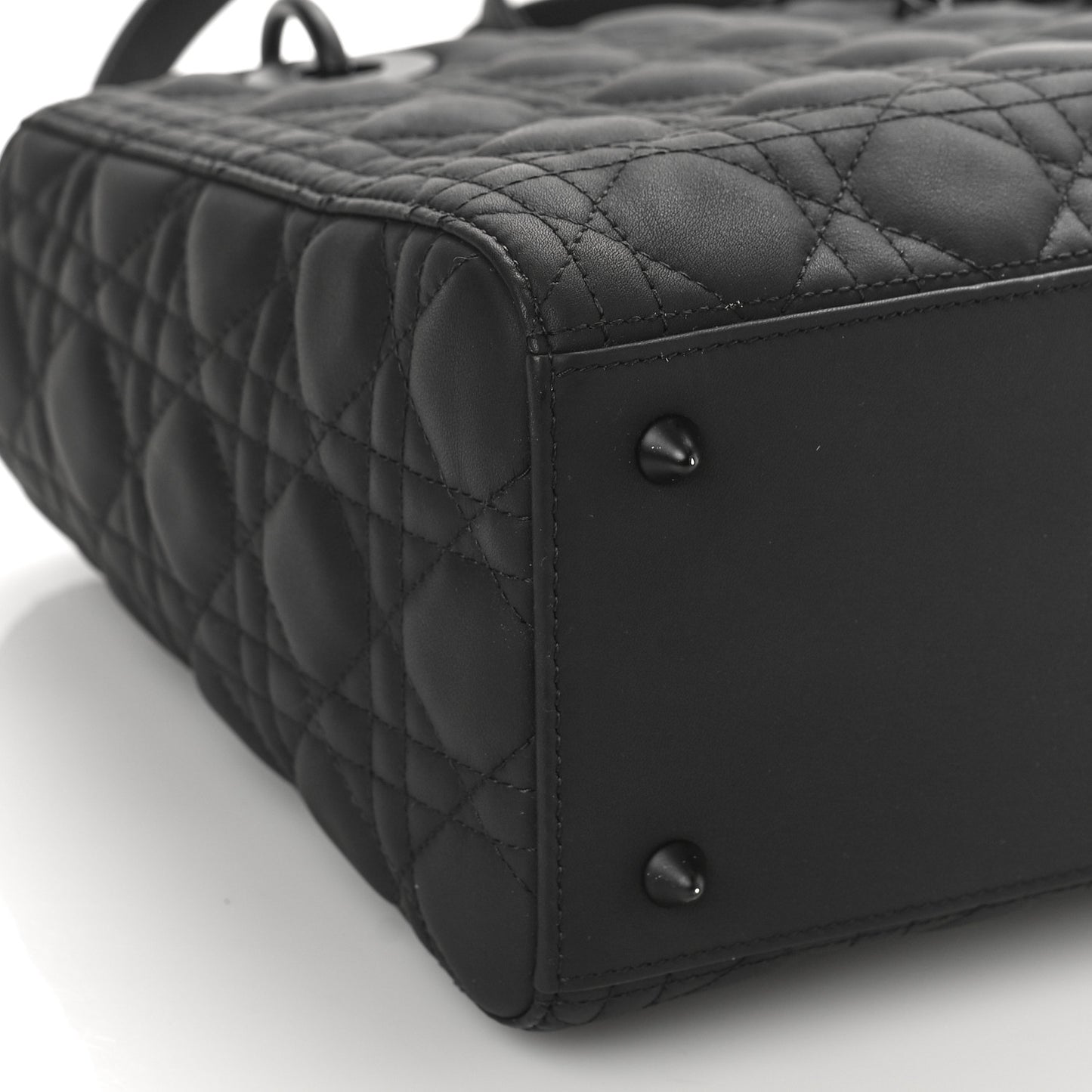 Ultra Matte Calfskin Cannage Medium Lady Dior Black