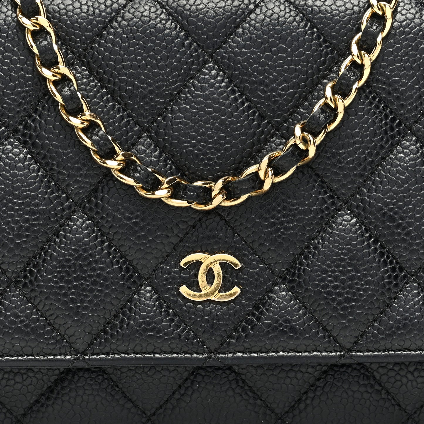 Caviar Quilted Wallet on Chain WOC Black