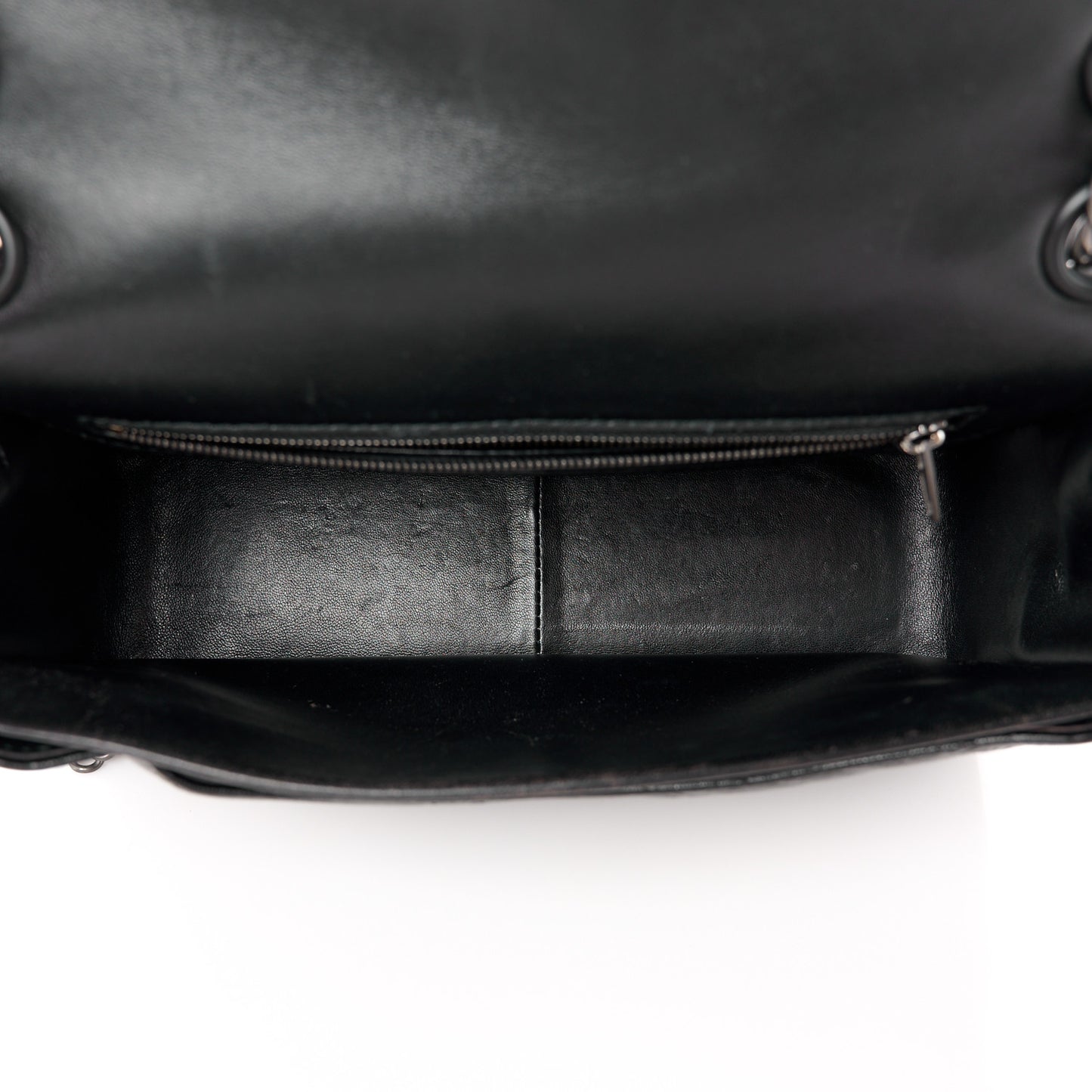 Shiny Goatksin Logo Embossed Monochrome M BB Round Shoulder Bag Black