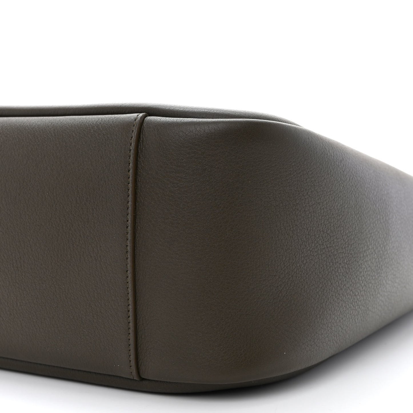 Smooth Calfskin Large Le 5 A 7 Soft Hobo Light Musk