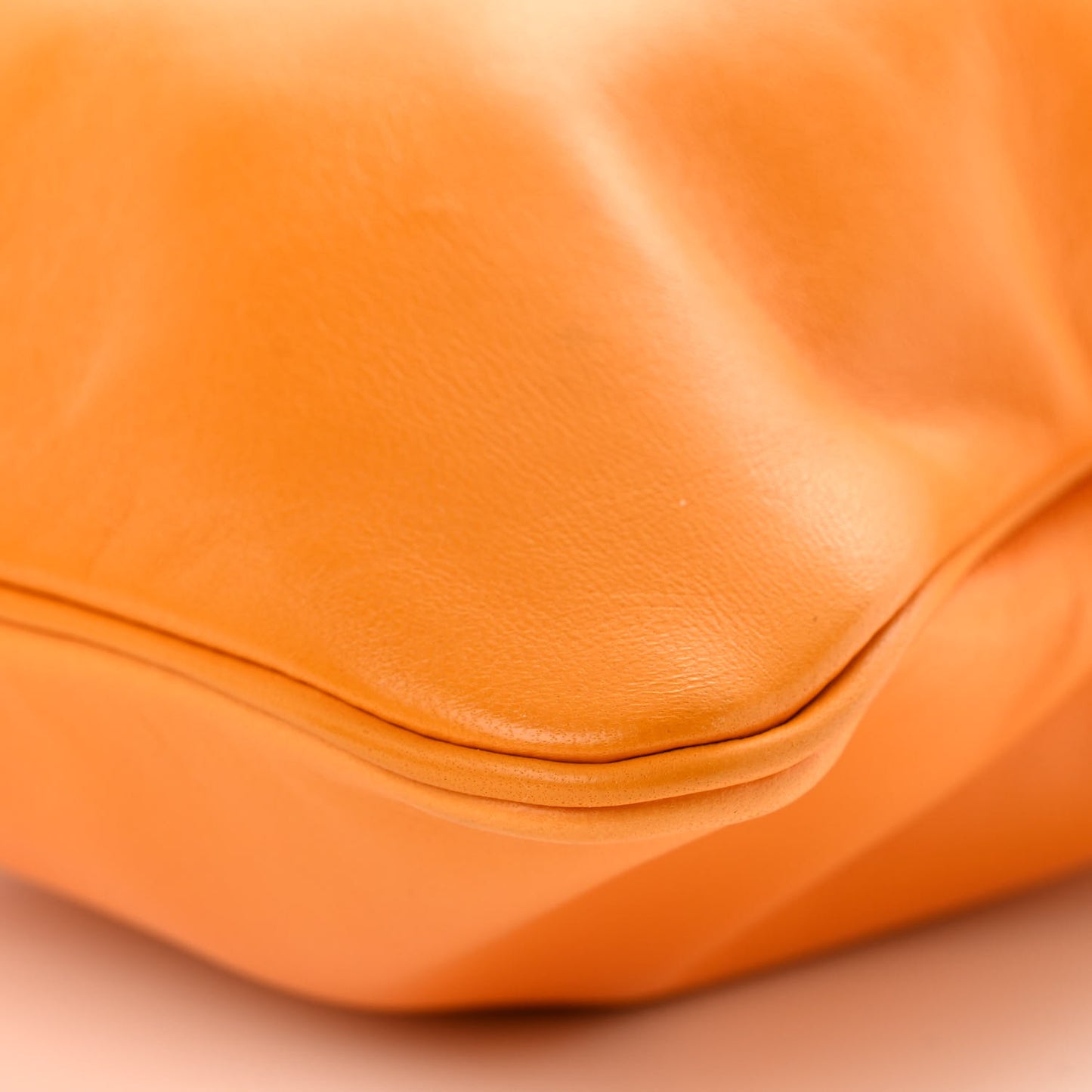 Milo Lambskin Swift Mini Aline Jaune D'or