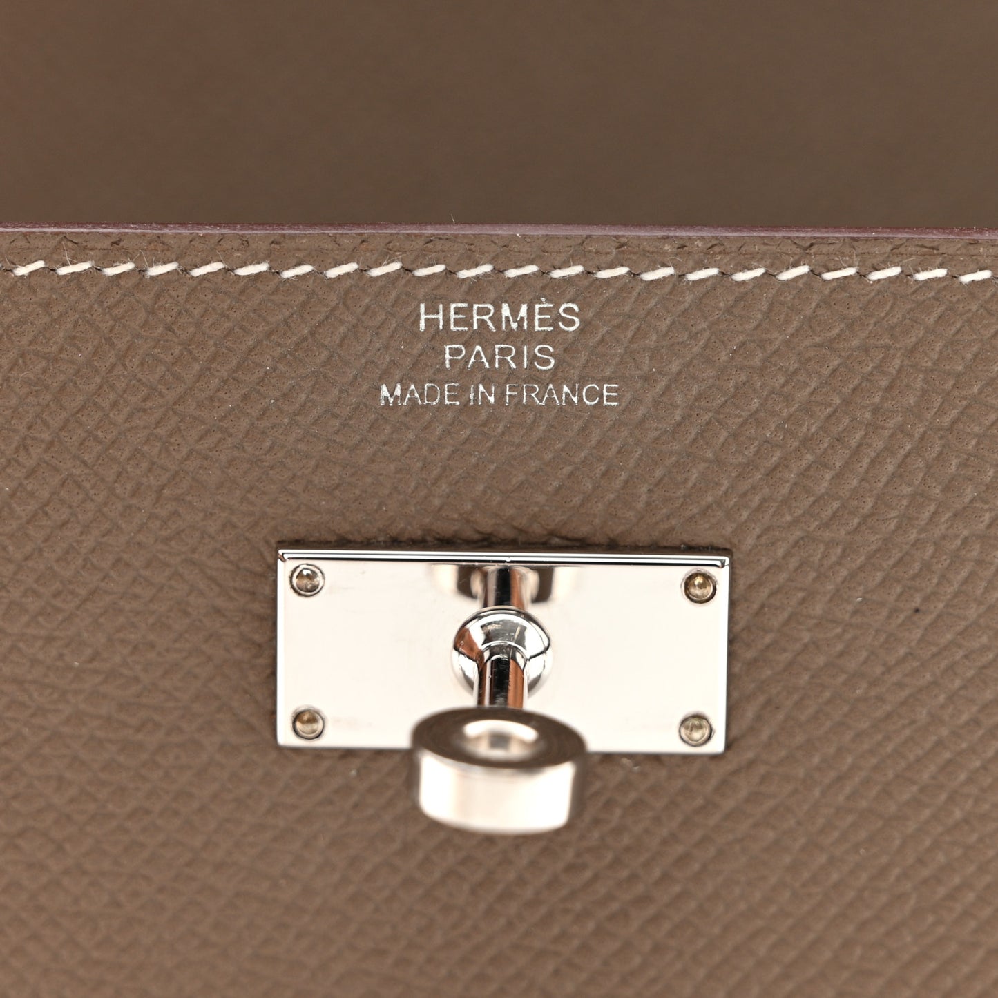 Epsom Kelly Longue Wallet Etoupe
