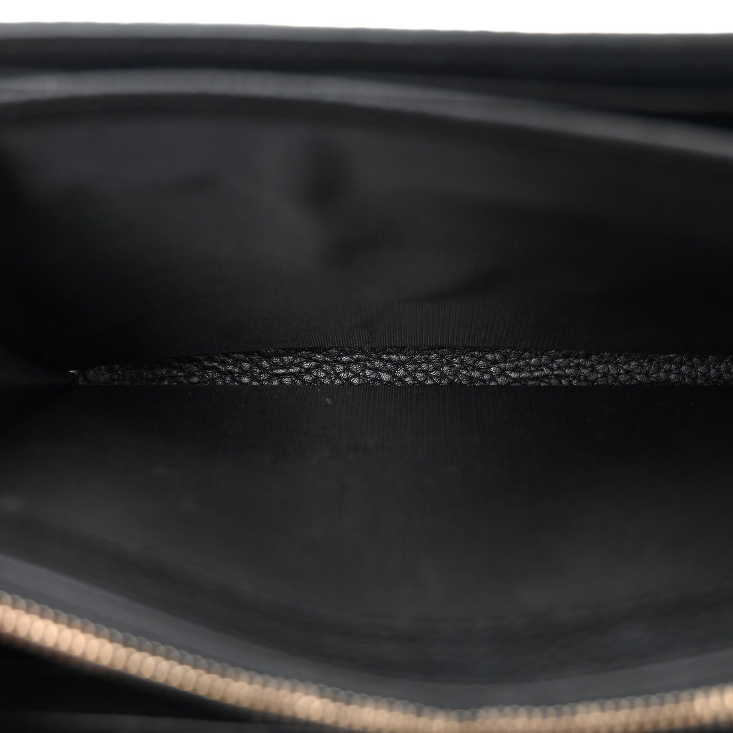 Pebbled Calfskin Rockstud Envelope Wallet on Chain Black